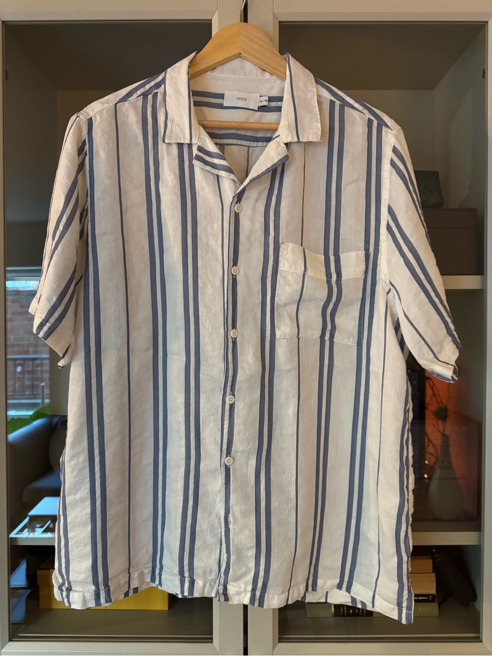 Onia Striped White & Blue Vacation S-Sleeve Shirt
